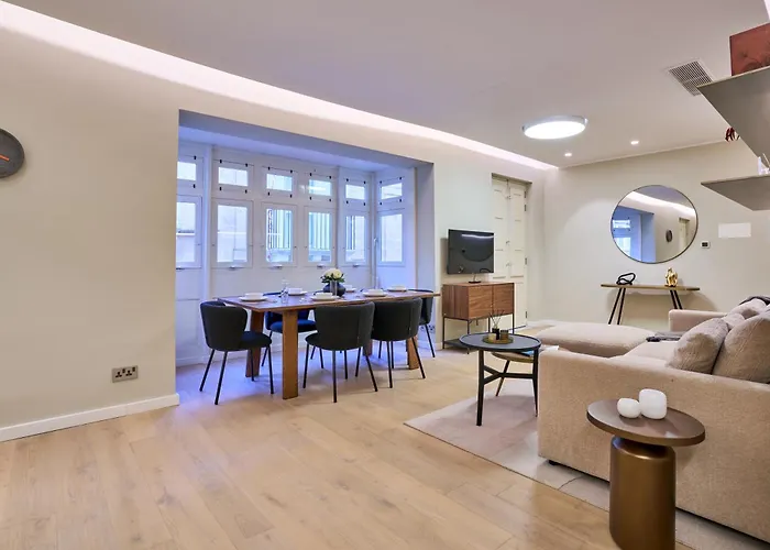 Modern Two Bedroom Apartment In Valletta