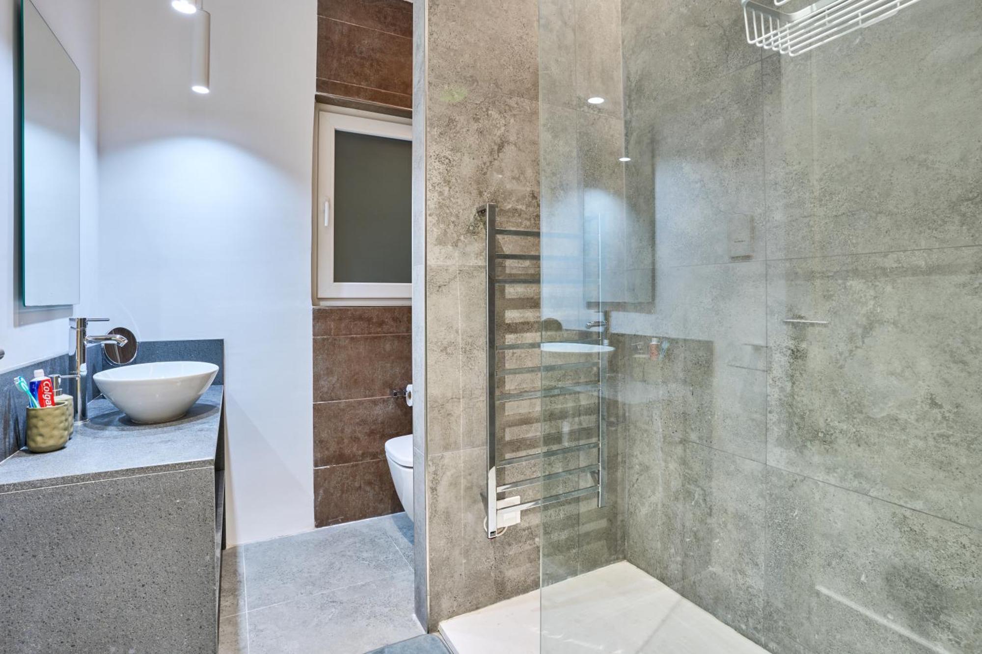 Modern Two Bedroom In Apartamento *